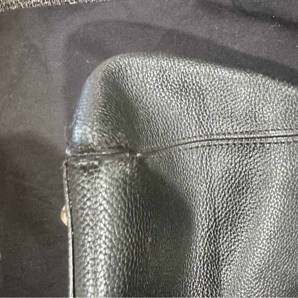Chanel Black Leather Tote Bag - Picture 8 of 9